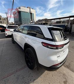 جيب جراند شيروكي